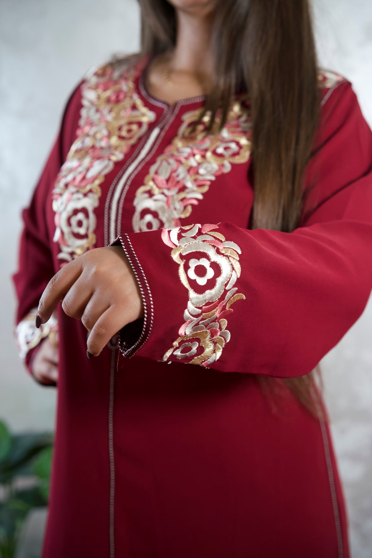 Elegant crepe caftan with master craftsmanship and Rabat-style embroidery